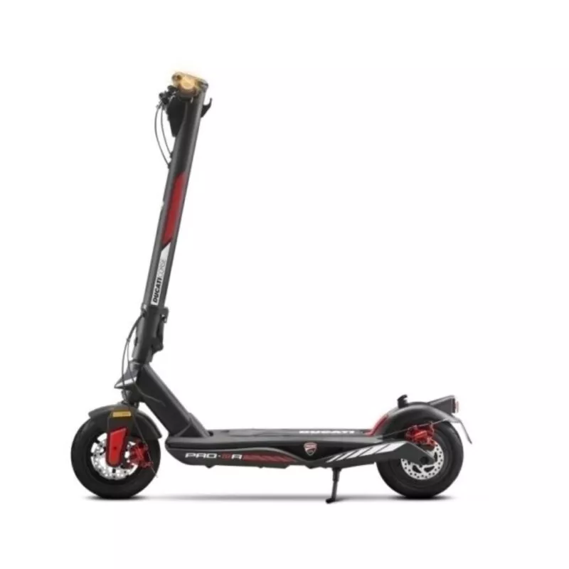 Trottinette DUCATI PRO3R avec clignotants Cadre Mag Moteur 500W 28Nm Pneu 10'' Tubeless Frein Avt et Arr à disque 18kg Batt…