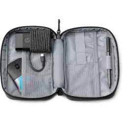 Tech Pouch HP Lightweight Noir, Organisez vos accessoires avec des poches intérieures en filet et une boucle élastique…