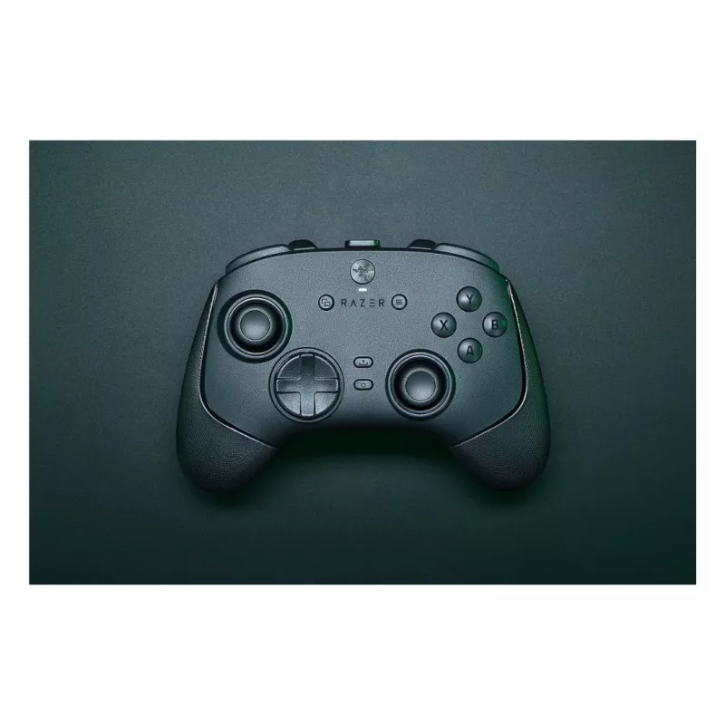 RAZER Wolverine V3 Pro 8K PC - Manette sans fil e-sport pour PC Noir