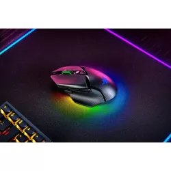 RAZER Basilisk V3 Pro Noir - Souris Gaming sans Fil, forme ergonomique, Eclairage Chroma 13 Zones, 10+1 Boutons Programmables…