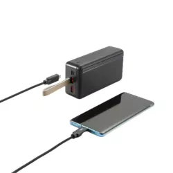 Batterie de secours 30000mAh 3 ports - 1 port USB-C + 2 ports USB A - fast charge 18W/20W - câble USB/USB-C 20cm inclus - noir