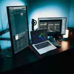 Refroidisseur Gamium pour PC jusqu'à 17'' - 5 ventiltateurs Leds rouge et 2 ports USB 2 pieds ajustables 7 angles