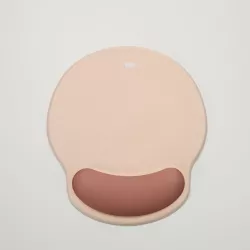 WE POP Tapis de souris avec repose poignet bi-color beige: matière tissu - tapis beige - repose poignet marron