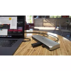 CORSAIR Thunderbolt 3 Dock
